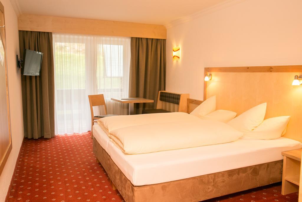 Hotel Garni Ehrenreich เซิลเดน ภายนอก รูปภาพ